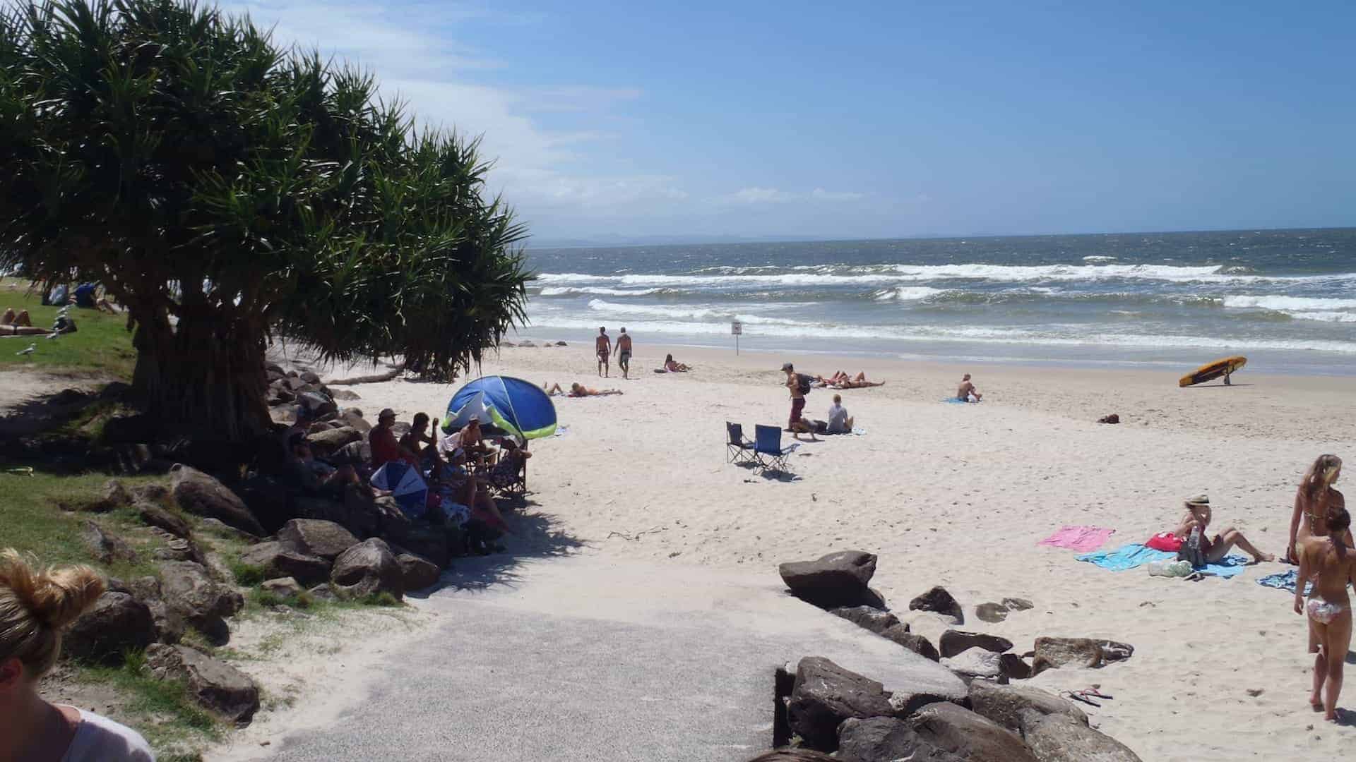 3 Main Types of People in Byron Bay | Surfers, Hippies and